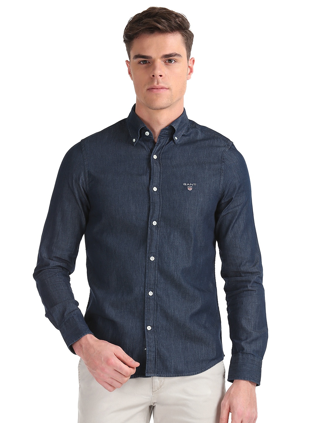 

GANT Men Blue Slim Fit Solid Casual Shirt