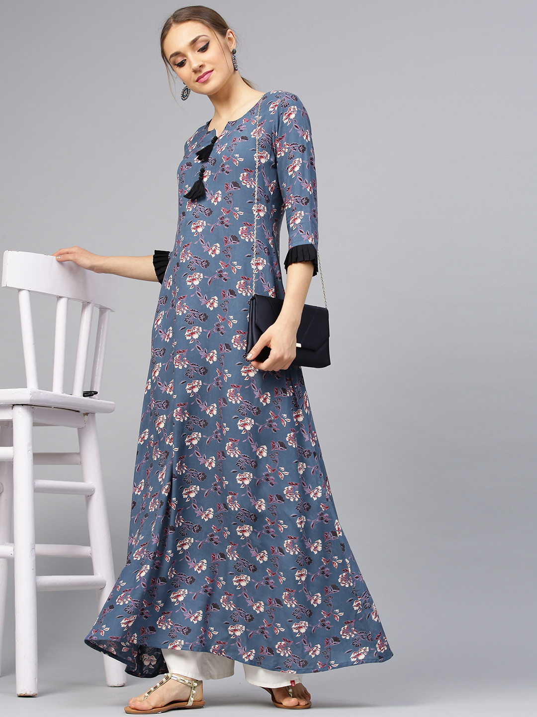 

Idalia Women Navy Blue & Off-White Floral Print A-Line Kurta