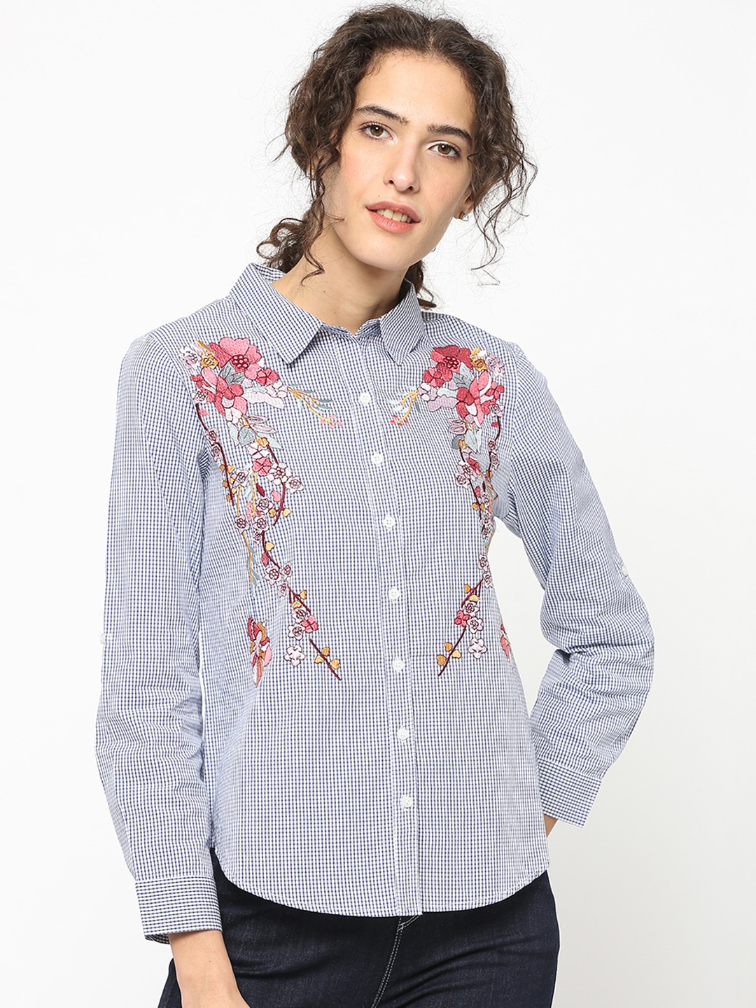 

Gipsy Women Blue Regular Fit Checked Casual Shirt