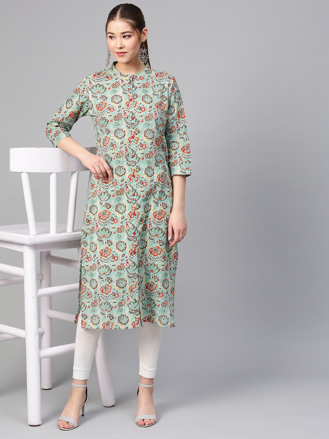 

Varanga Women Sea Green & Red Printed Straight Kurta