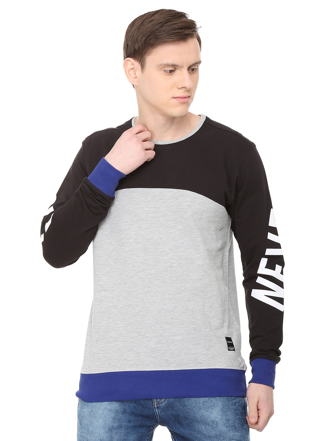 

People Men Grey Colourblocked Round Neck Pure Cotton T-shirt