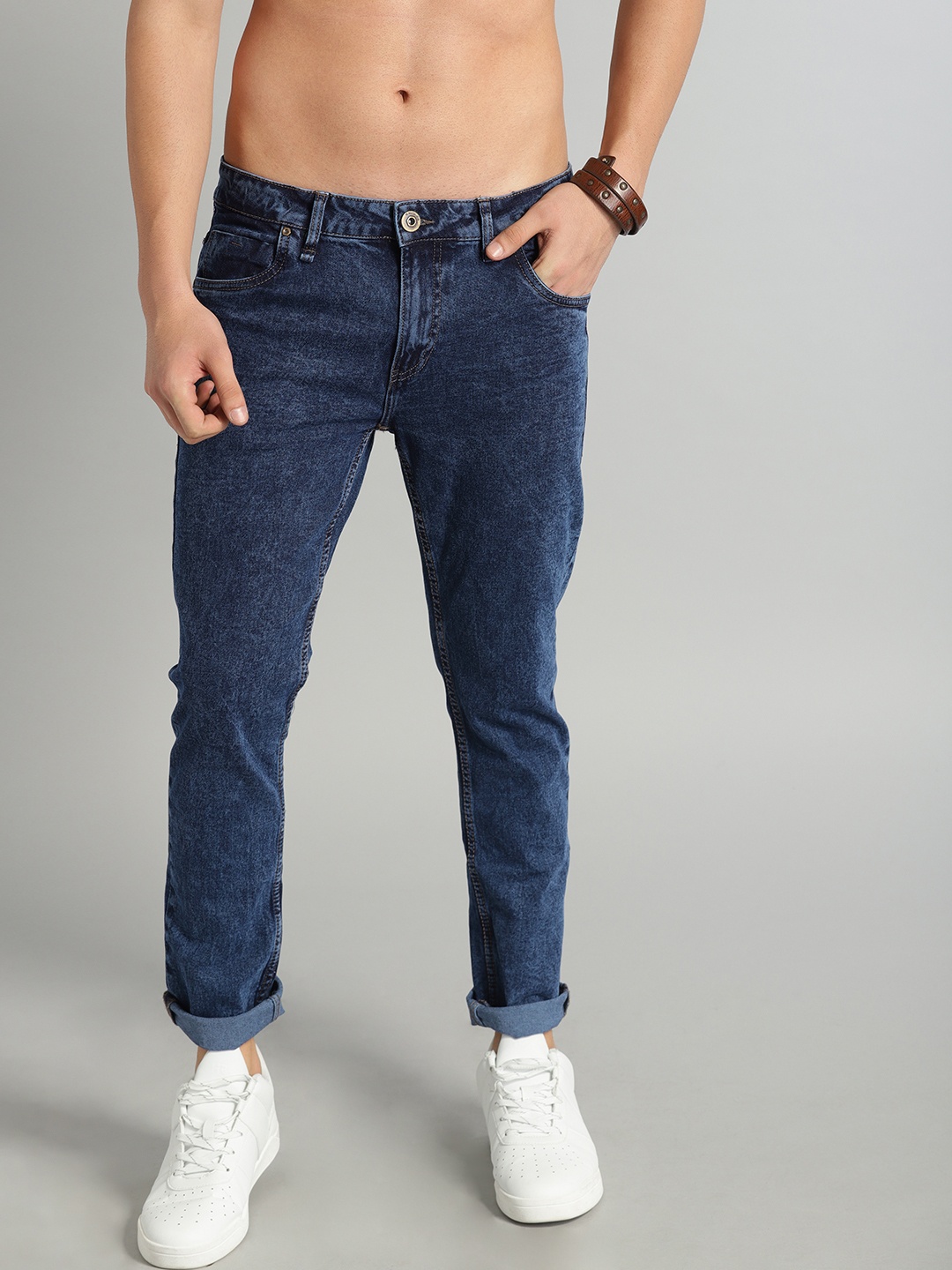 

Roadster Men Blue Slim Fit Mid-Rise Clean Look Stretchable Jeans