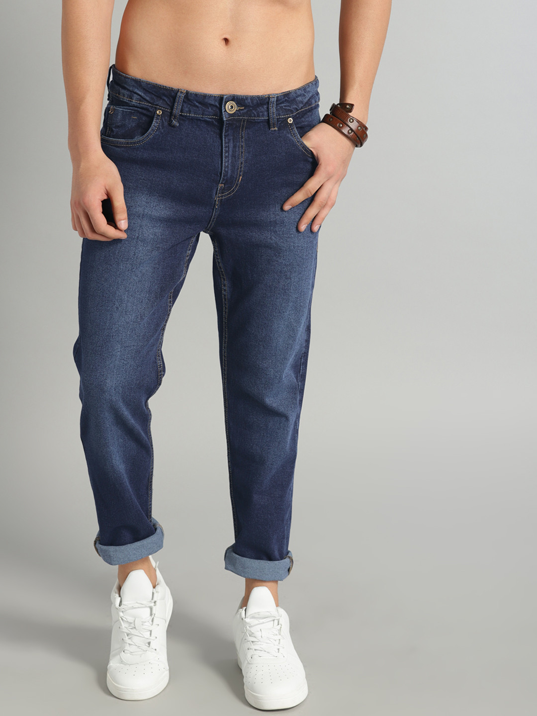 

The Roadster Lifestyle Co Men Blue Slim Fit Mid-Rise Clean Look Stretchable Jeans