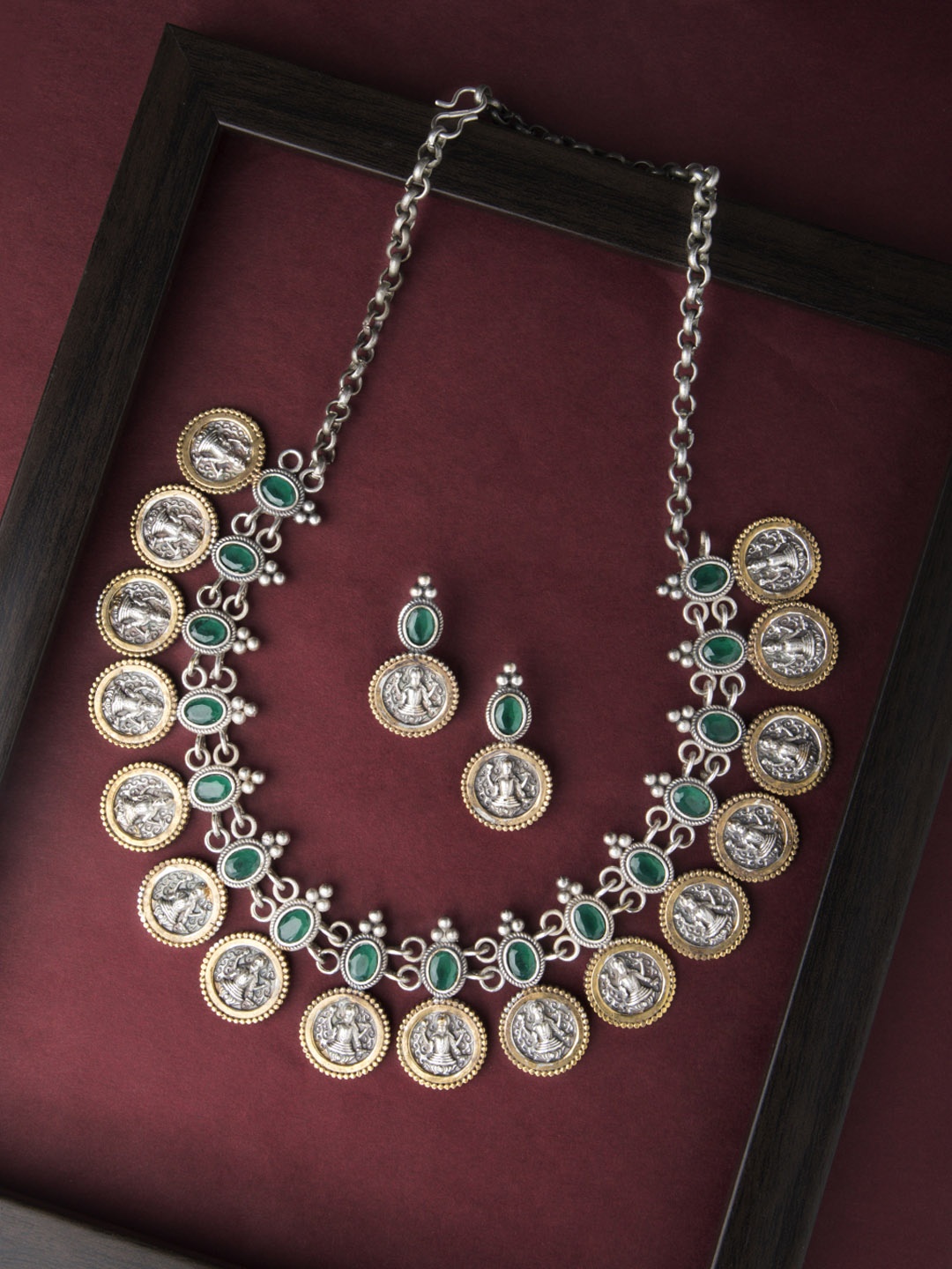 

Rubans Women Silver-Plated & Green Oxidised Faux Emerald Studded Jewellery Set
