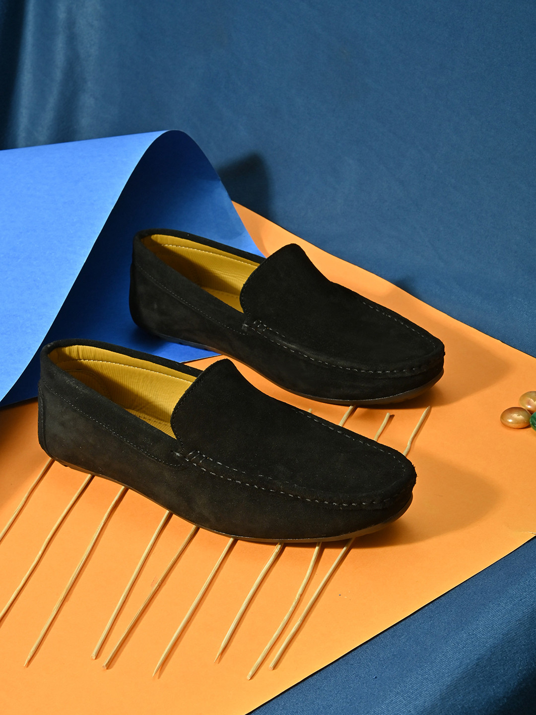 

Fentacia Men Black Suede Loafers