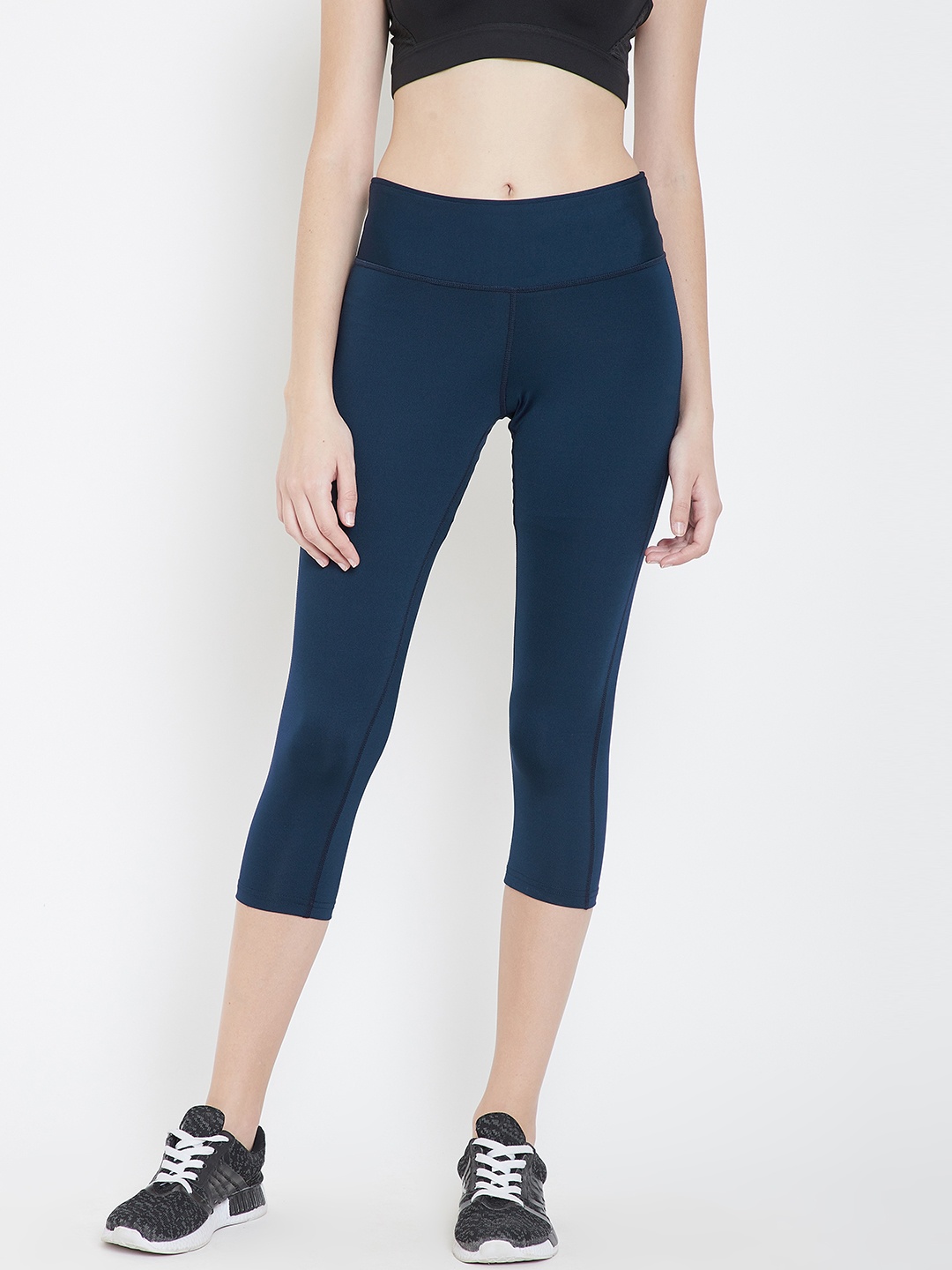 

Reebok Women Navy Solid WOR PP Capri Tights, Navy blue