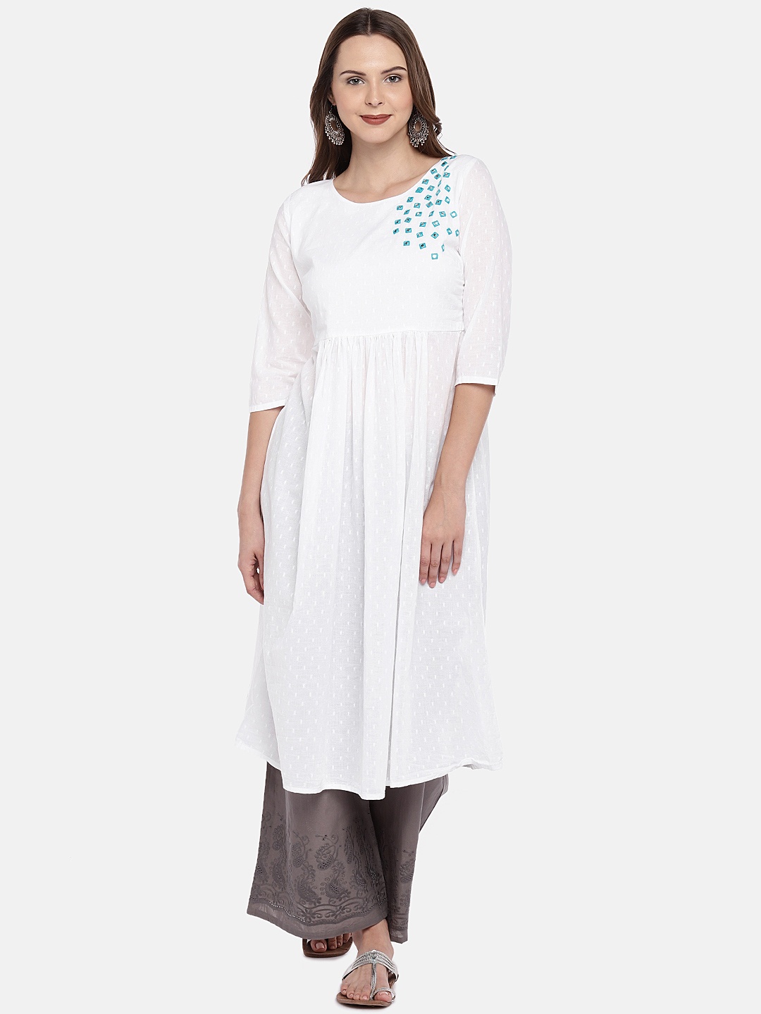 

Globus Women White Solid Anarkali Kurta