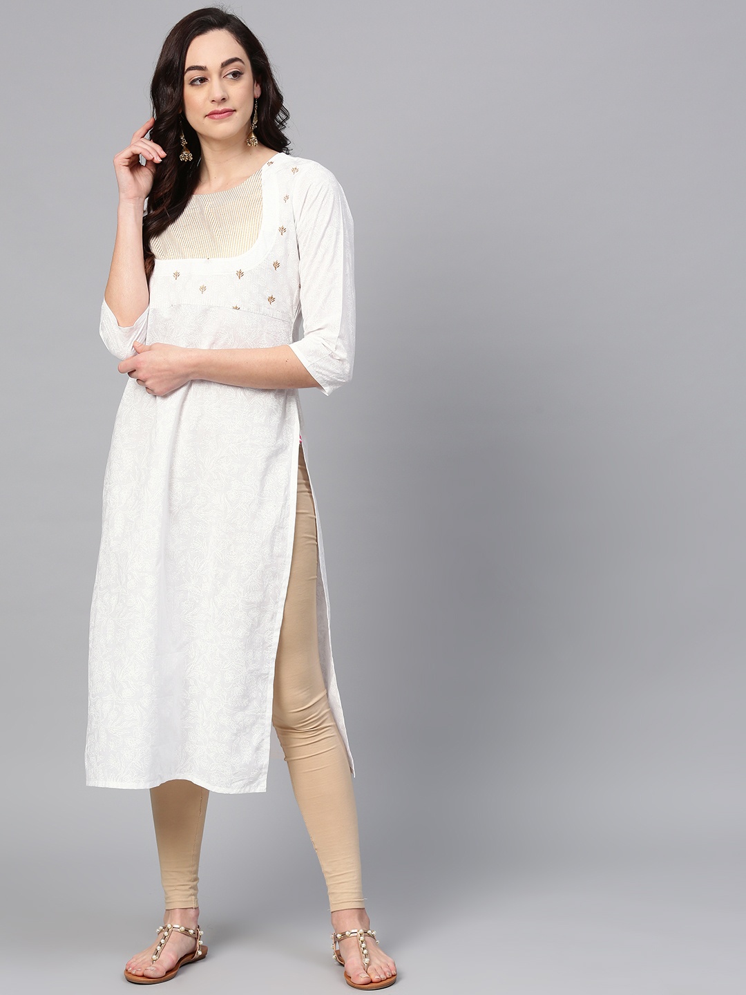 

Varanga Women White Printed Straight Kurta