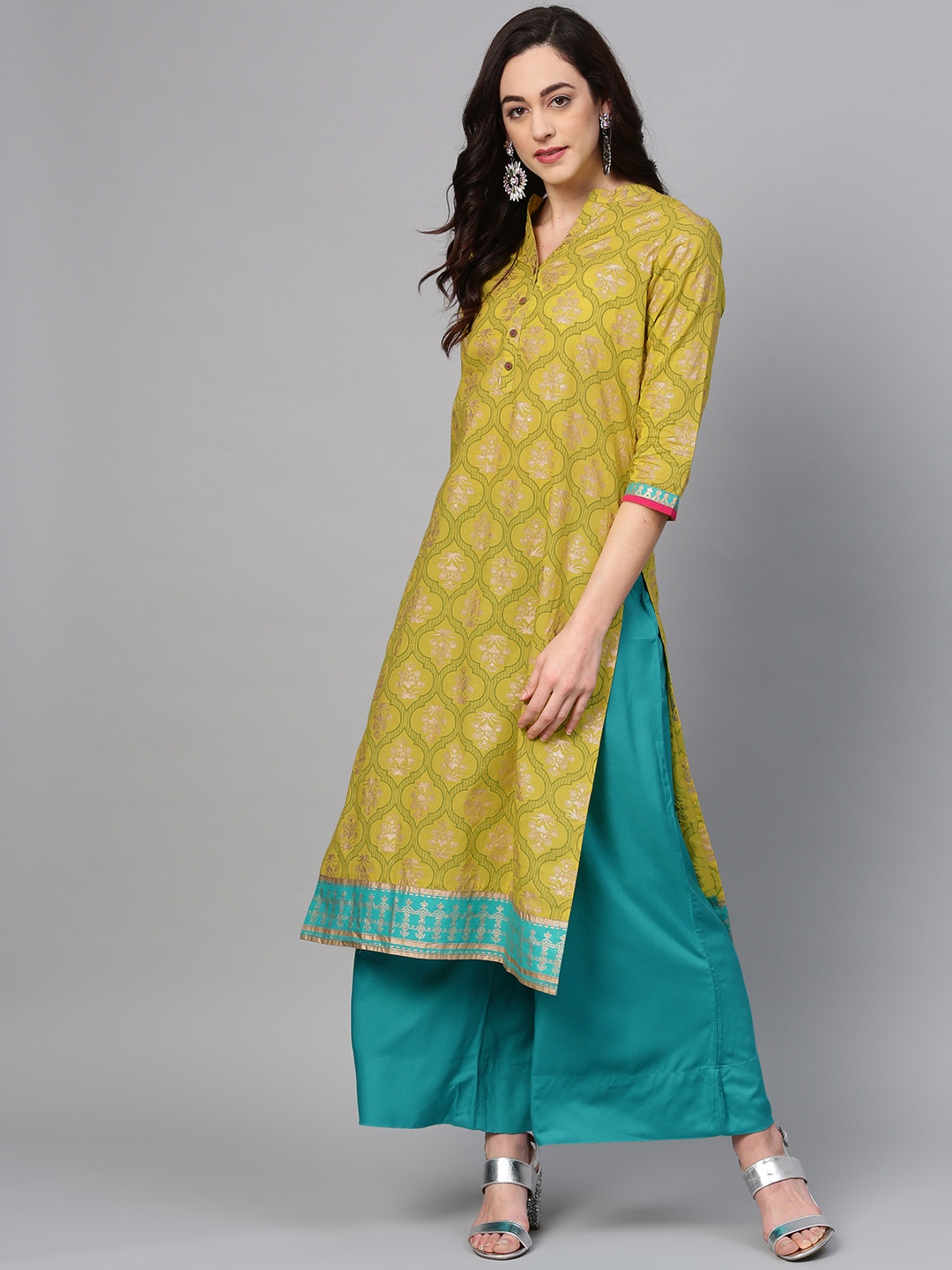 

Varanga Women Green & Blue Printed Kurta with Palazzos