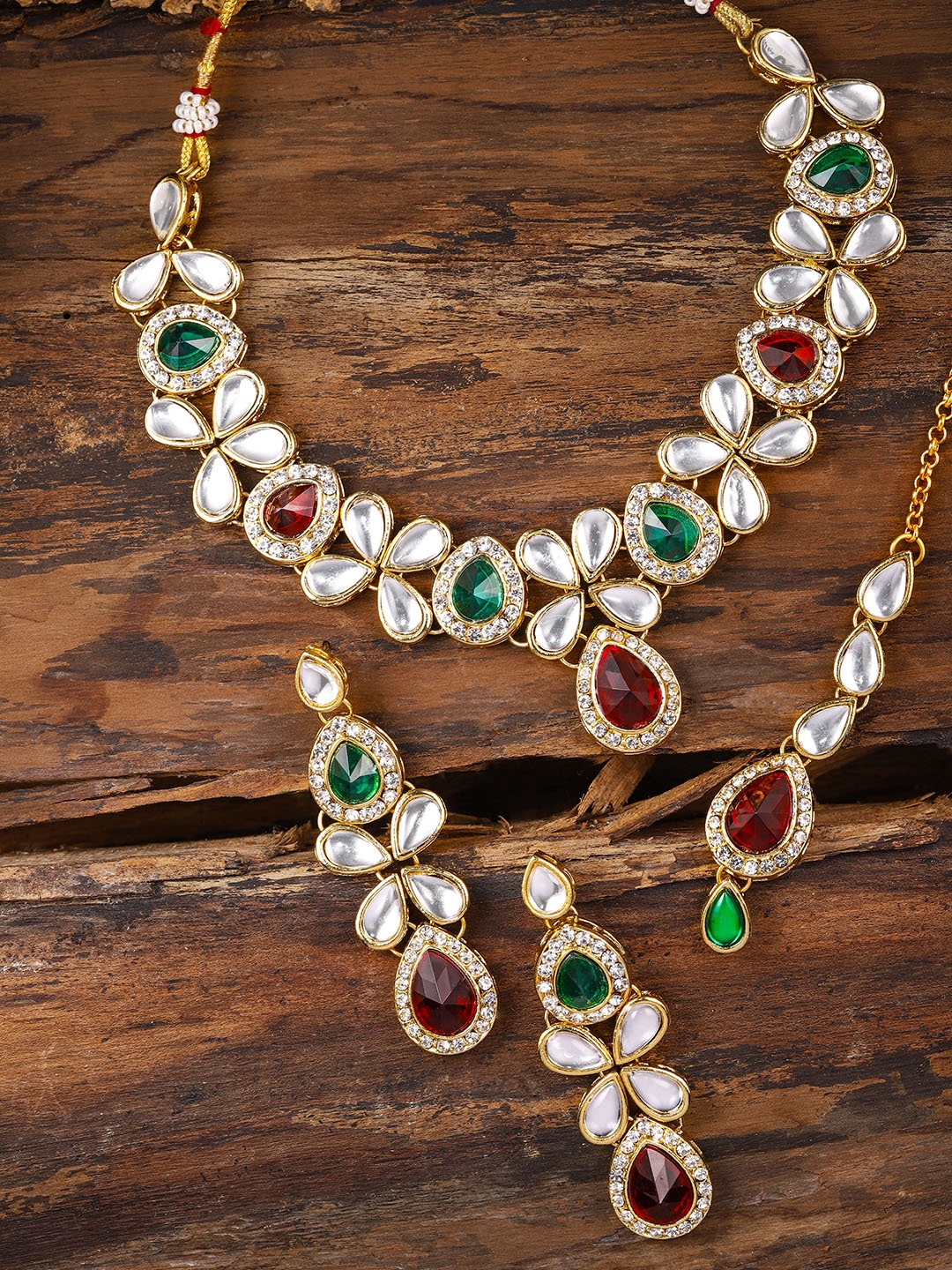 

Zaveri Pearls Gold-Toned Kundan & Austrian Diamonds Studded Jewellery Set