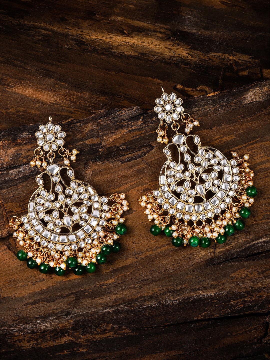 

Zaveri Pearls Gold-Toned & Green Kundan Studded Circular Chandbalis