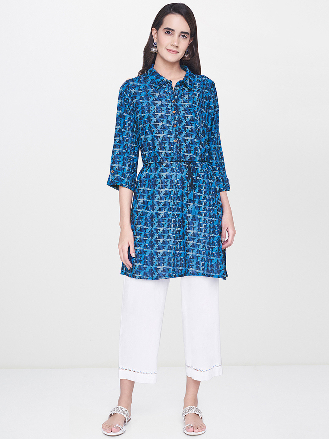 

Global Desi Women Blue Printed Tunic