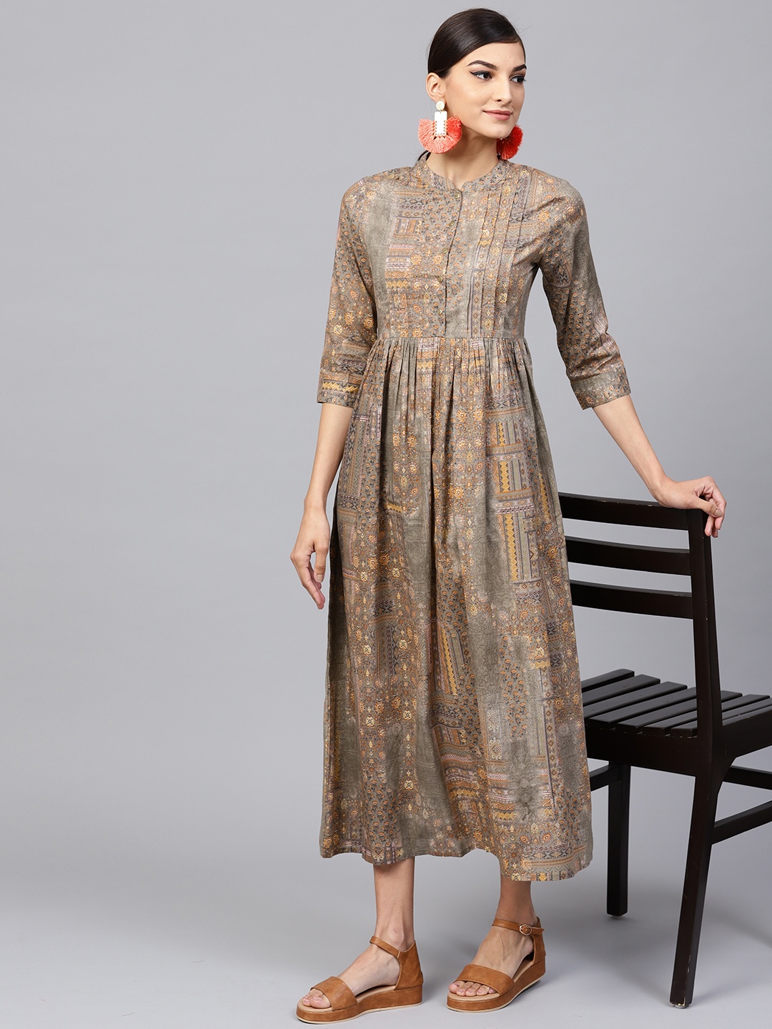 

Indo Era Women Grey Printed Maxi Dress