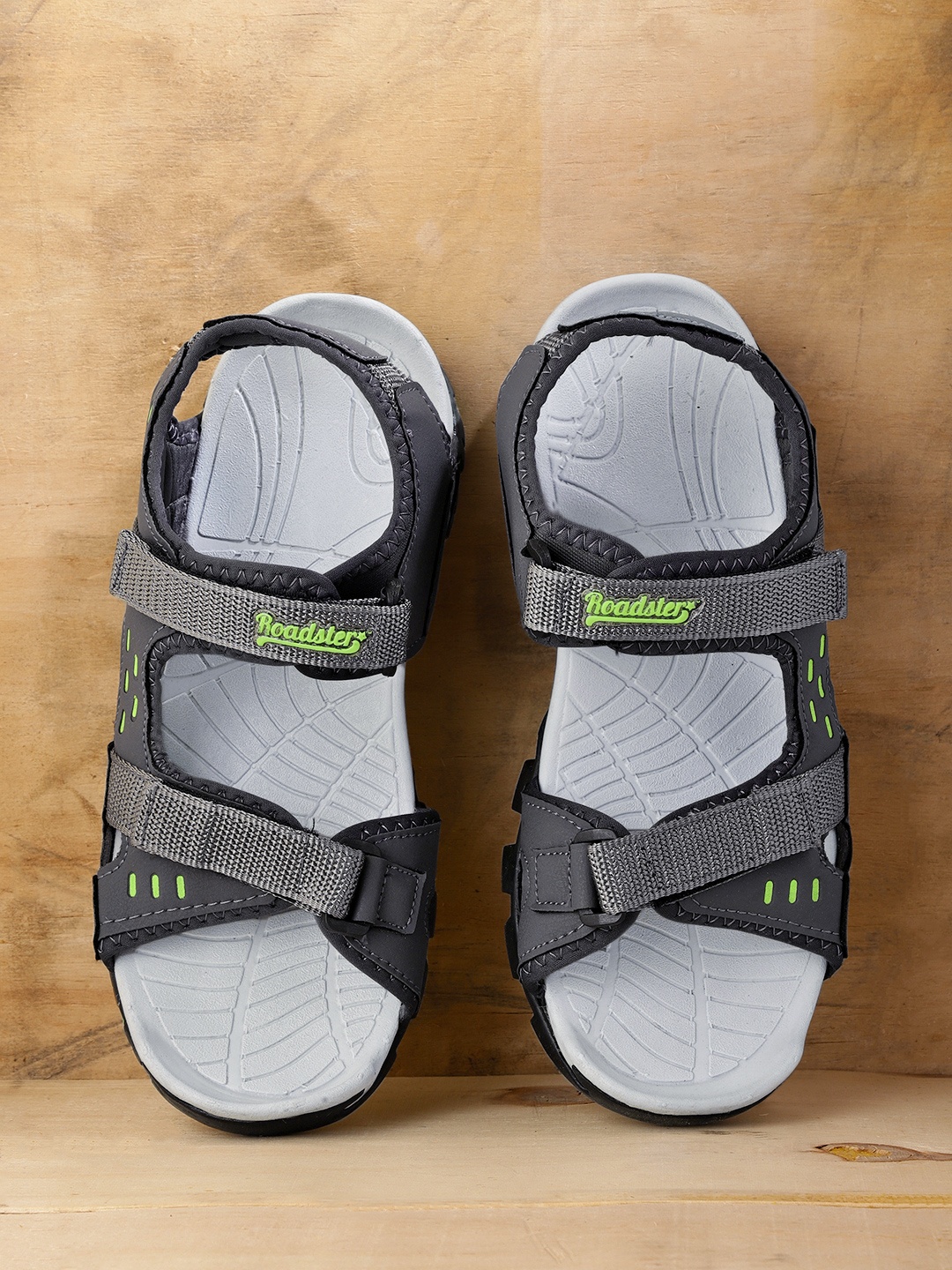 

The Roadster Lifestyle Co Men Charcoal Grey Sports Sandals