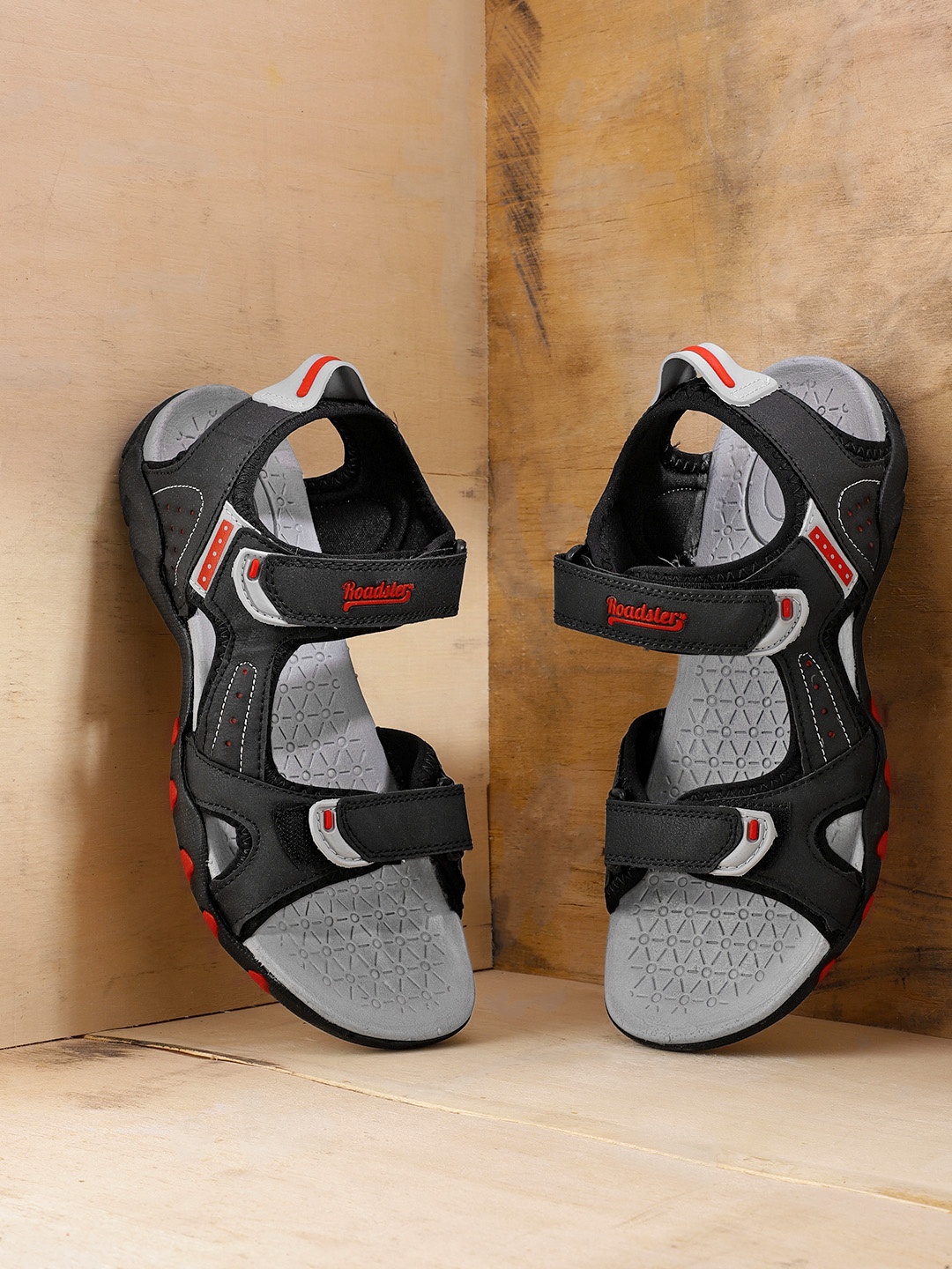 

The Roadster Lifestyle Co Men Black Sports Sandals