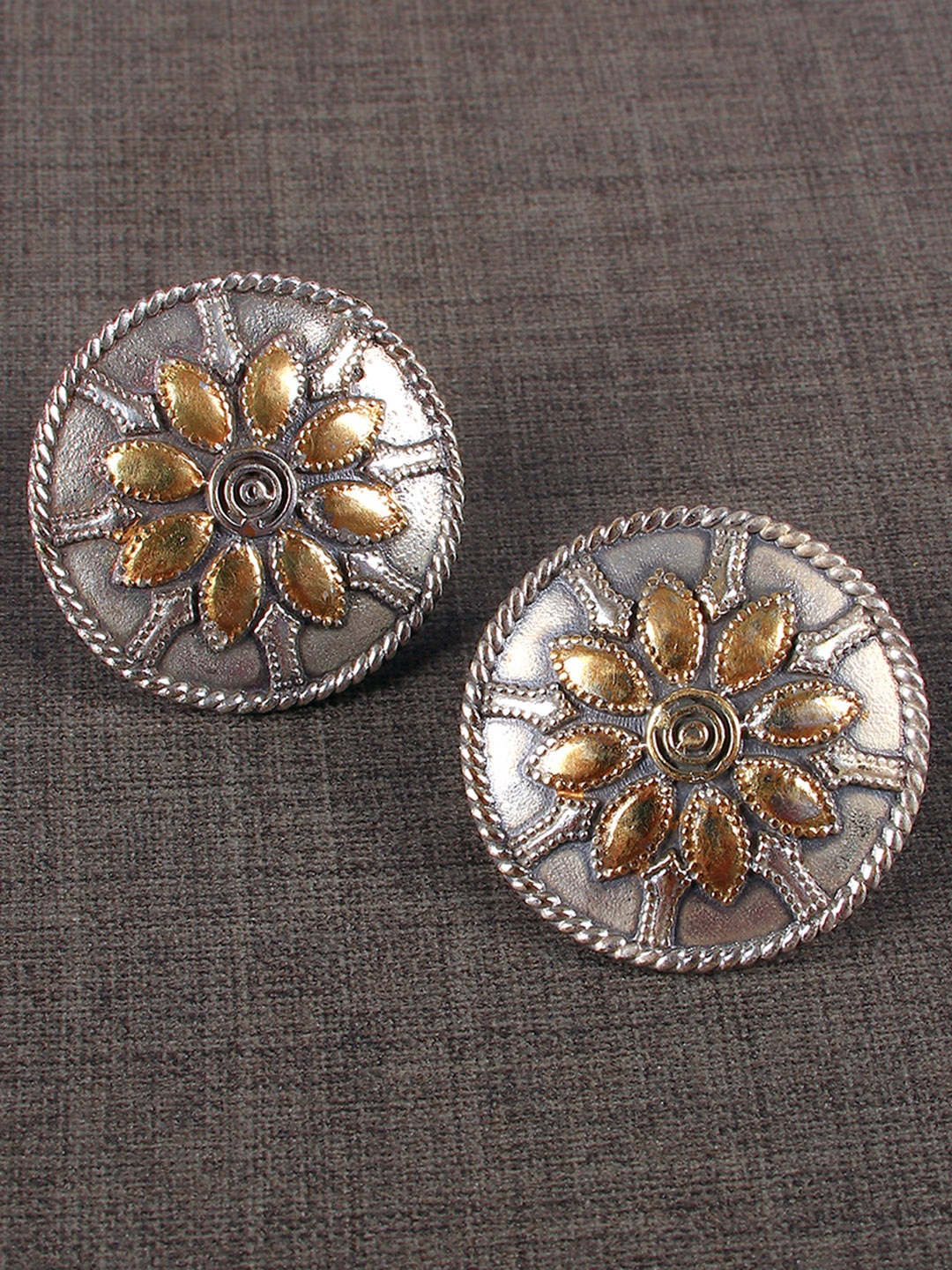 

Peora Women Silver-Toned Circular Studs