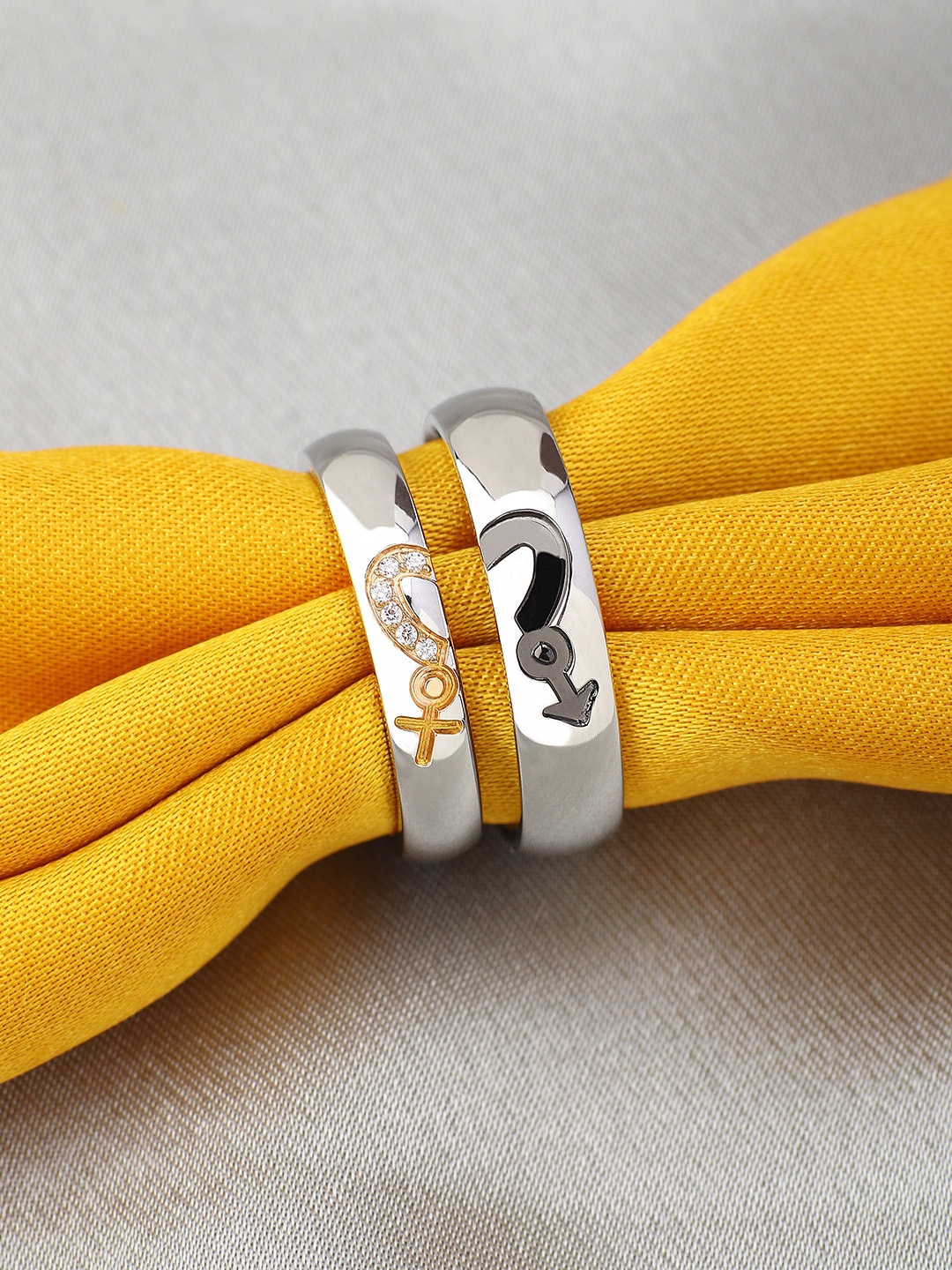 

Peora Silver-Toned Set of 2 Couple Rings