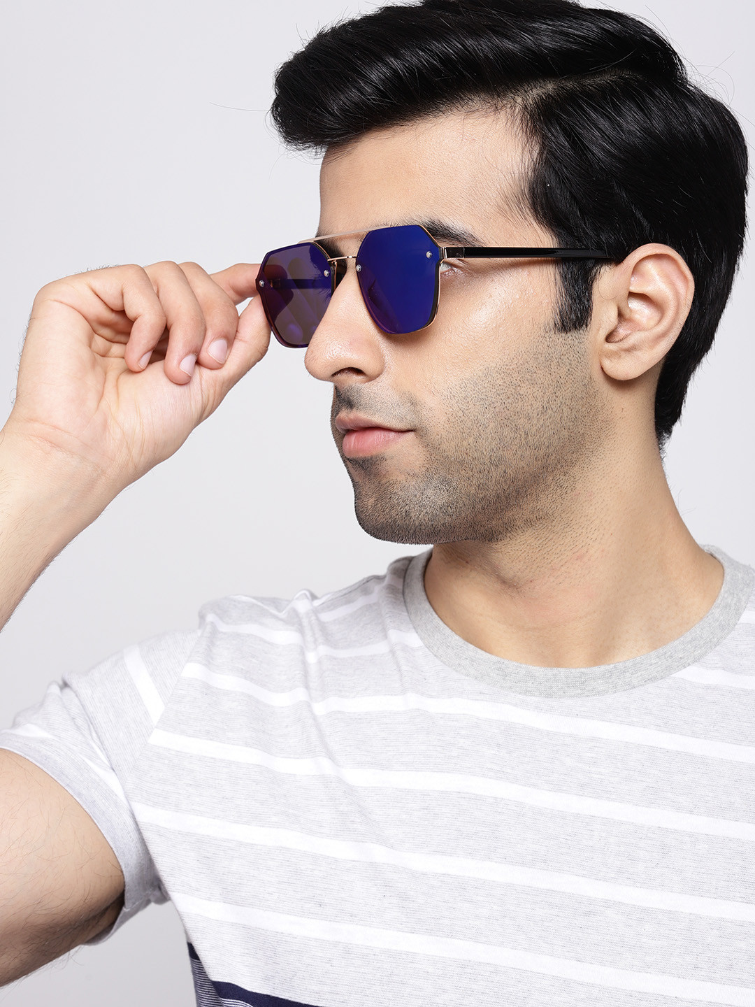 

The Roadster Lifestyle Co Unisex Mirrored Square Sunglasses MFB-PN-PS-T9578, Blue