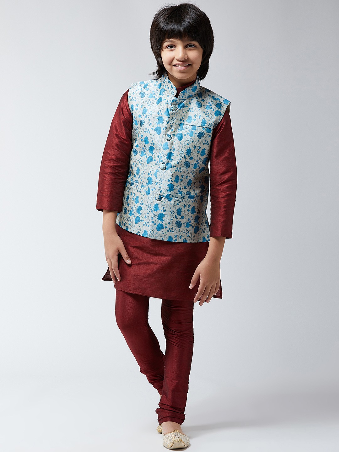 

SOJANYA Boys Maroon & Blue Printed Kurta with Churidar