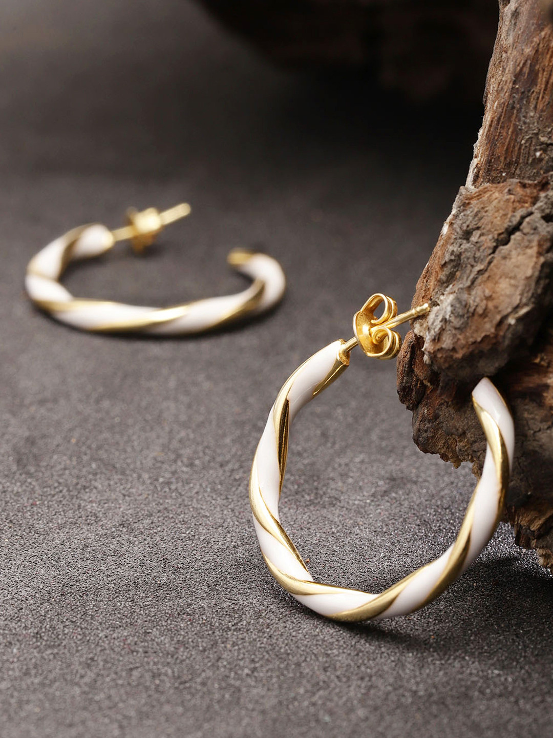 

Carlton London White Gold-Plated Enamelled Circular Half Hoop Earrings