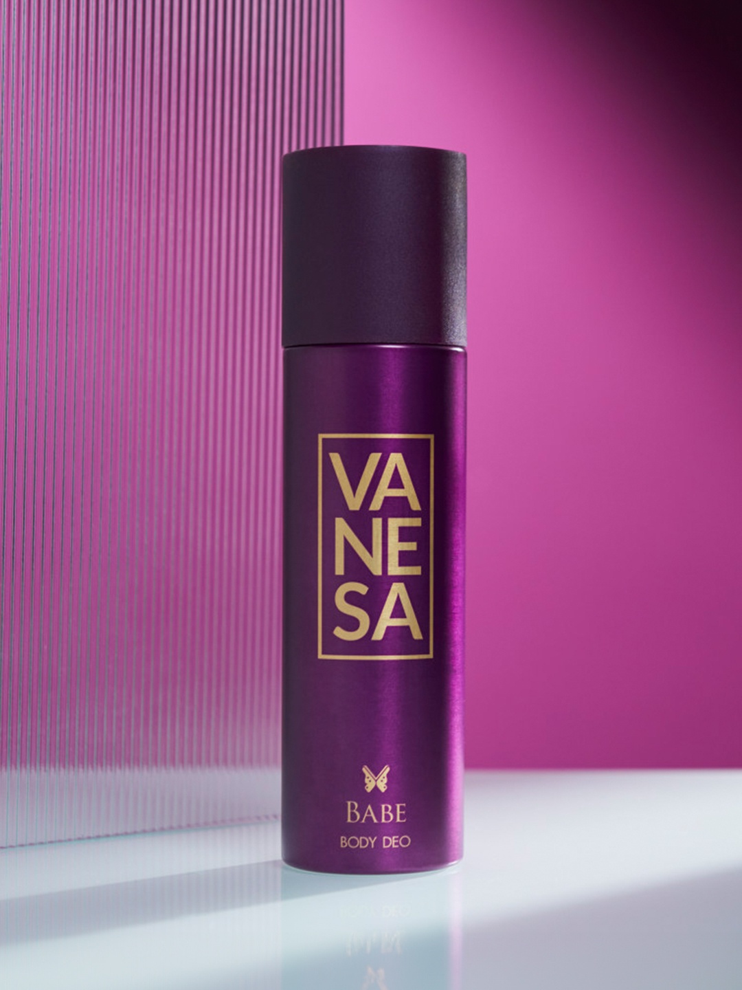 

Vanesa Women Babe Deodorant 150 ml, Burgundy