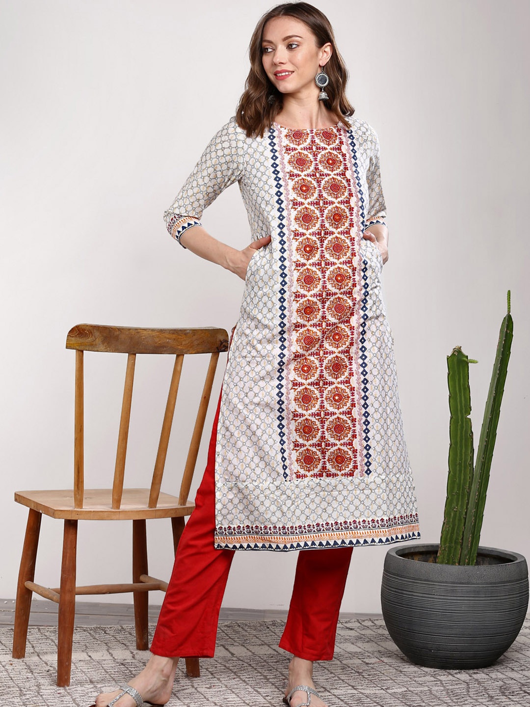 

Sangria Women Red & Off-White Printed Straight Kurta