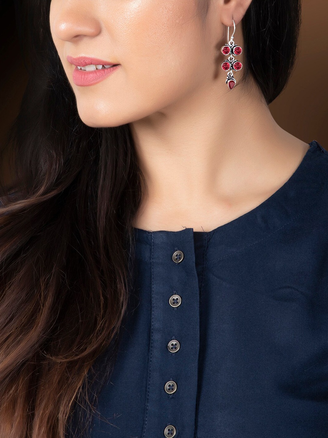

Rubans Silver Silver-Plated Contemporary Drop Earrings