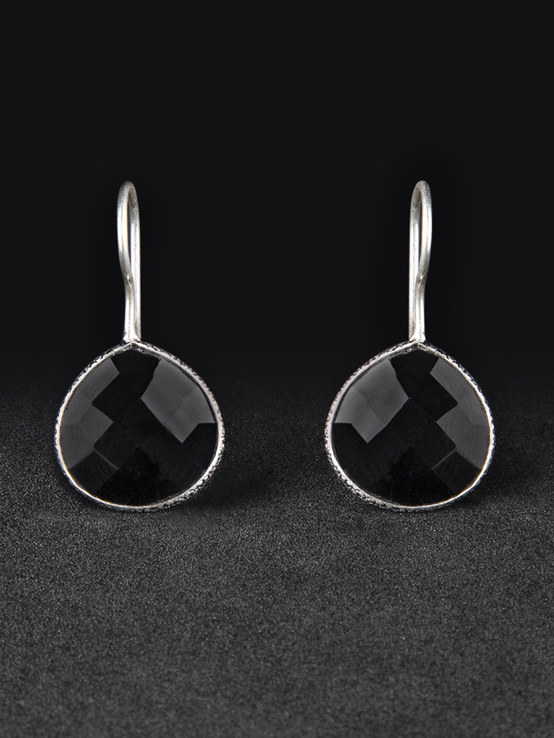 

Rubans Silver Silver-Plated & Black Circular Drop Earrings