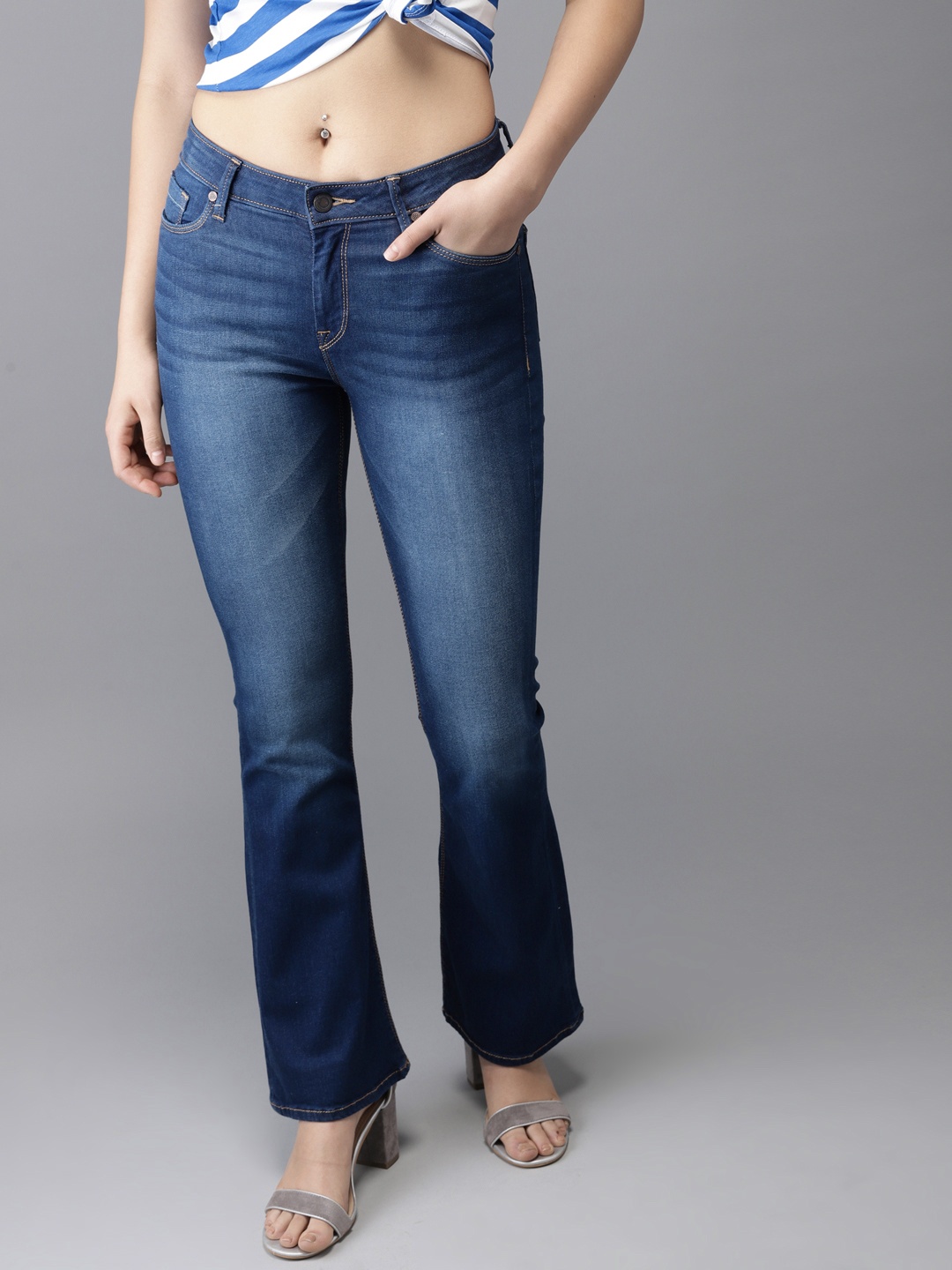 

HERE&NOW Women Blue Mid-Rise Clean Look Stretchable Flared Jeans