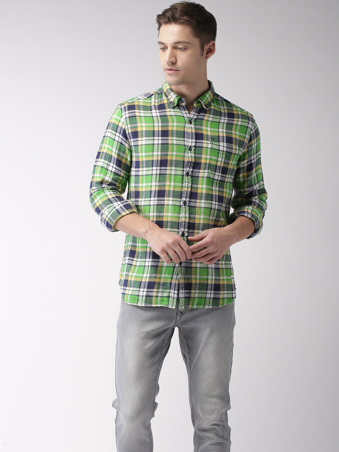 

Flying Machine Men Green & Navy Blue Regular Fit Checked Casual Shirt