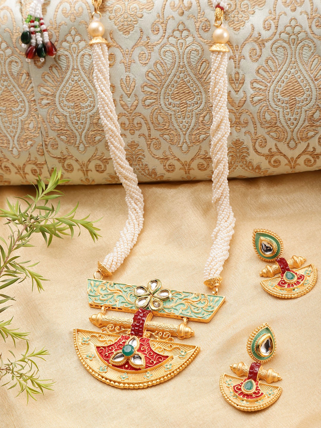 

YouBella Off-White & Red Gold-Plated Enamelled Handcrafted Jewellery Set