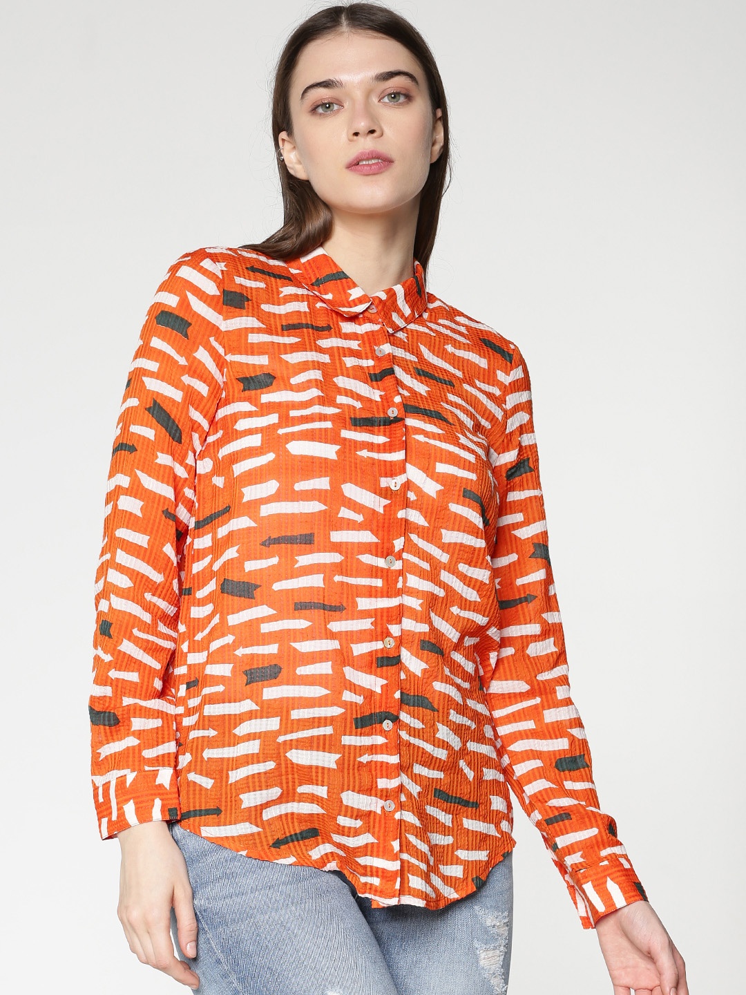 

ONLY Women Orange & Off-White Regular Fit Printed Casual Shirt
