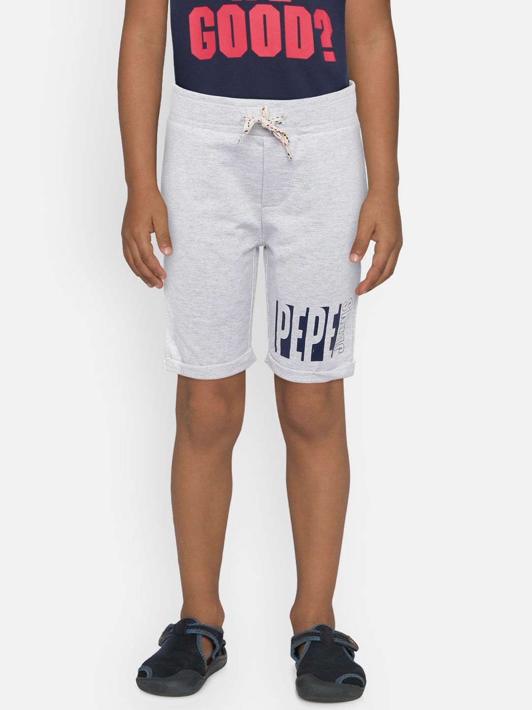 

Pepe Jeans Boys Grey Solid Regular Fit Shorts