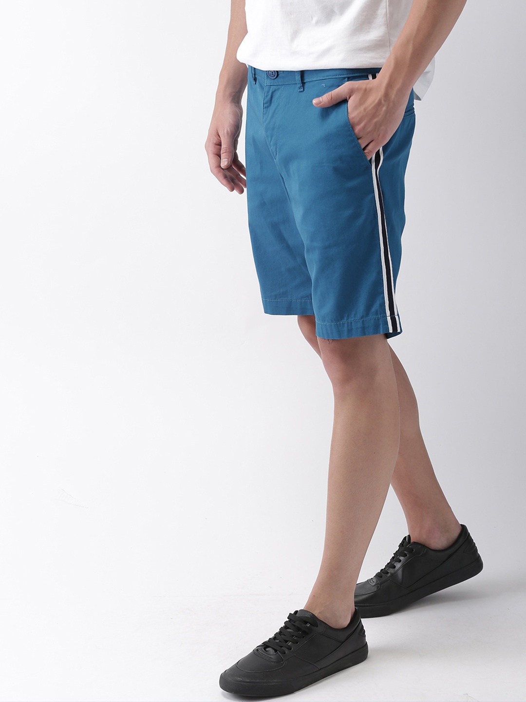 

Mast & Harbour Men Blue Solid Regular Fit Chino Shorts