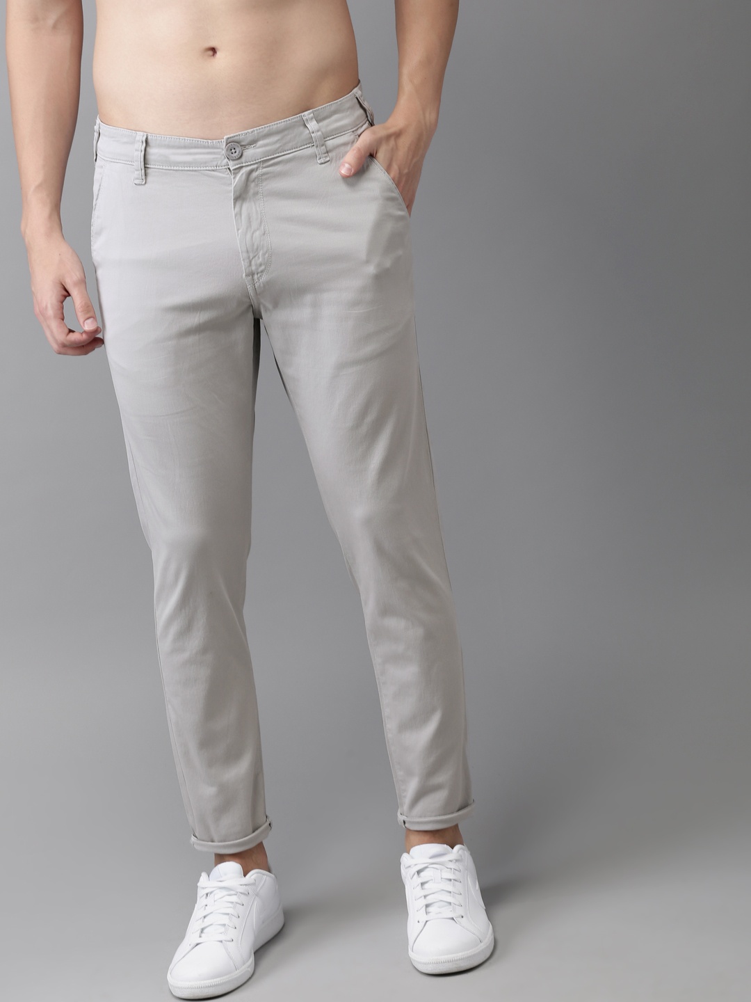 

HERE&NOW Men Grey Slim Fit Solid Chinos