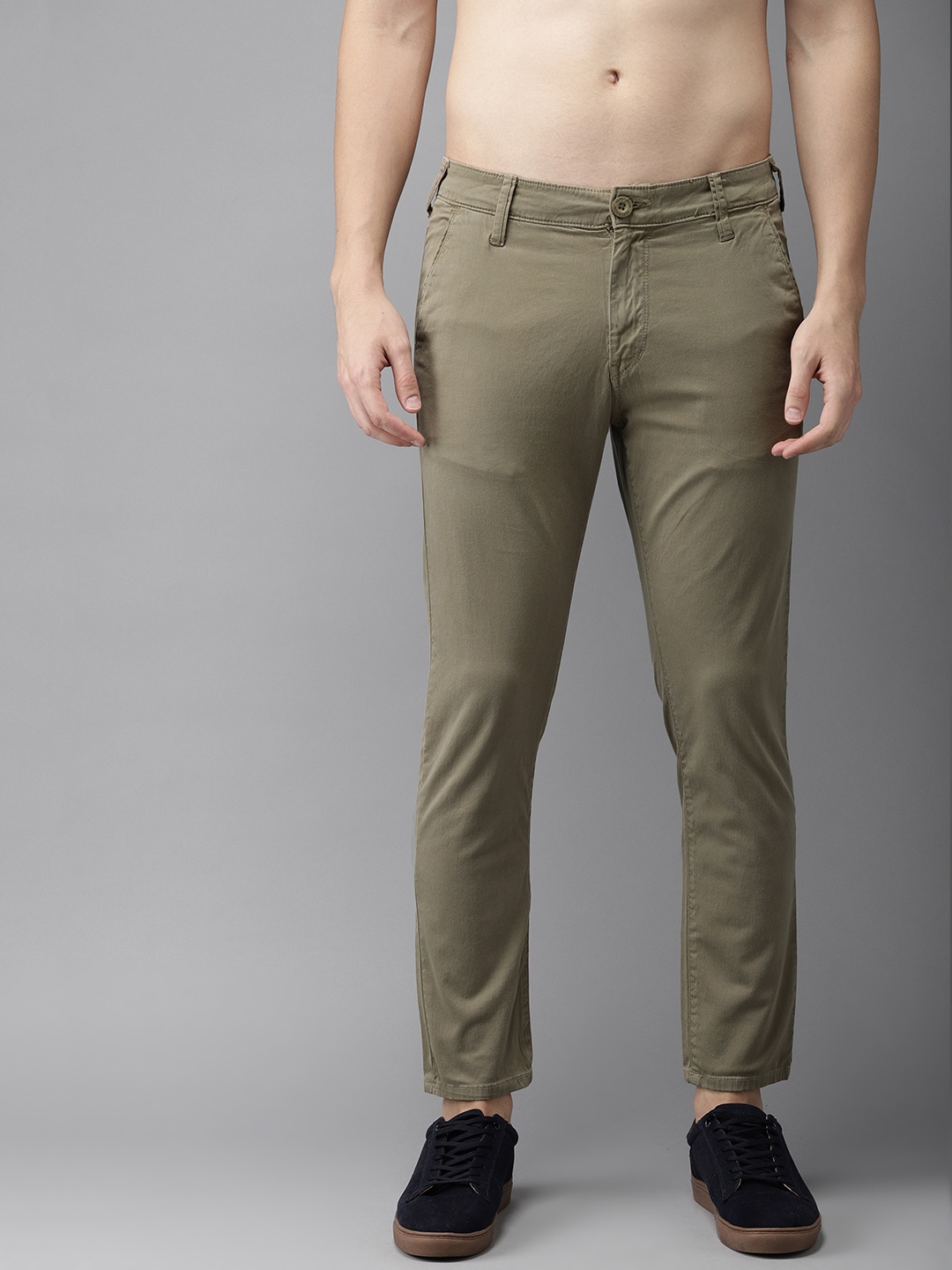 

HERE&NOW Men Olive Green Slim Fit Solid Chinos