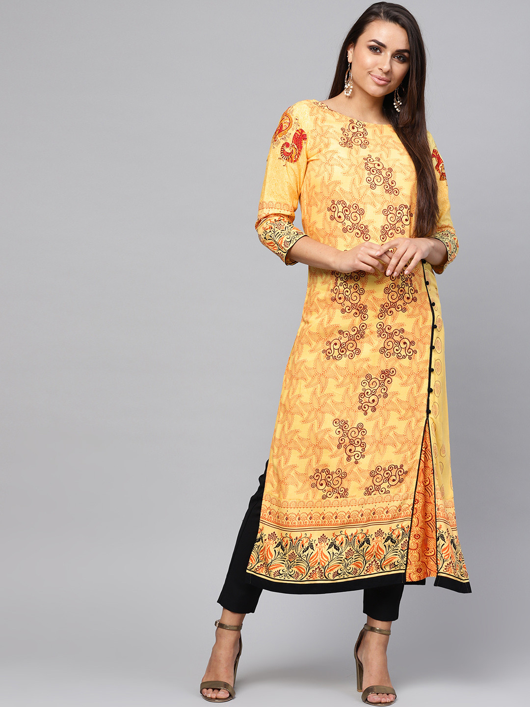

Pannkh Women Yellow Printed Straight Kurta