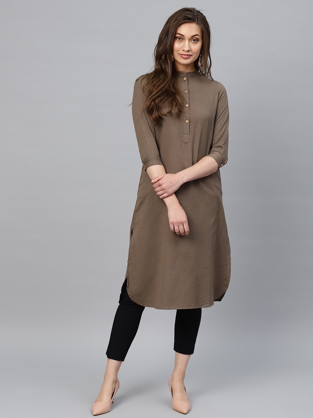 

SASSAFRAS Women Brown Solid Straight Kurta