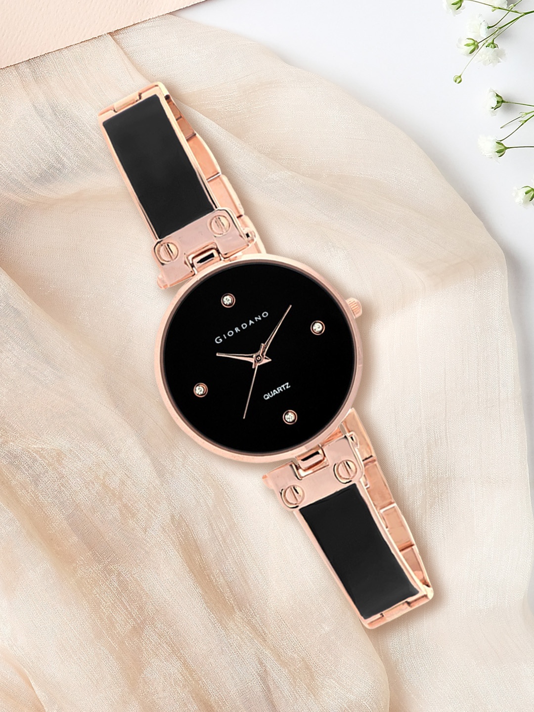 

GIORDANO Women Black Analogue Watch C2166-33