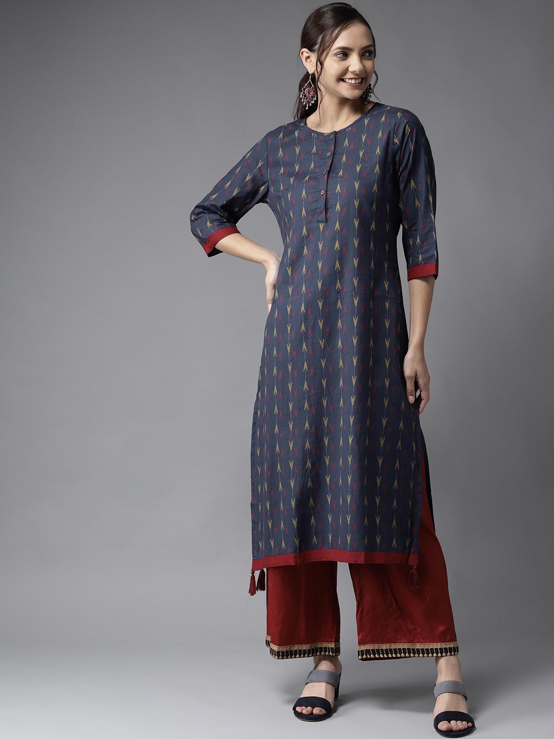 

HERE&NOW Women Navy Blue & Yellow Printed Straight Kurta