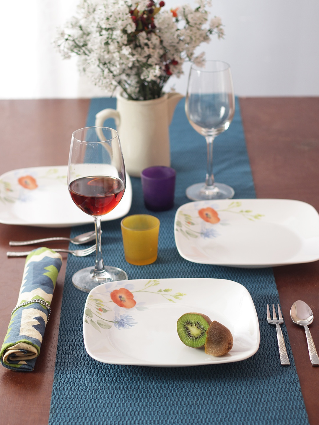 

Corelle White Set of 6 Printed Glass Plates