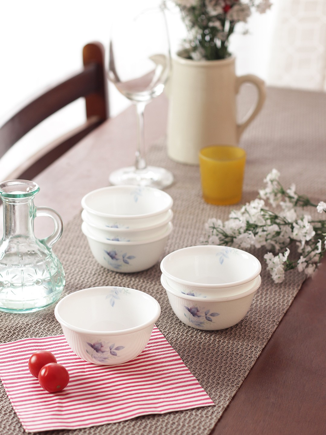 

Corelle White Set of 6 Printed Glass Bowls Set