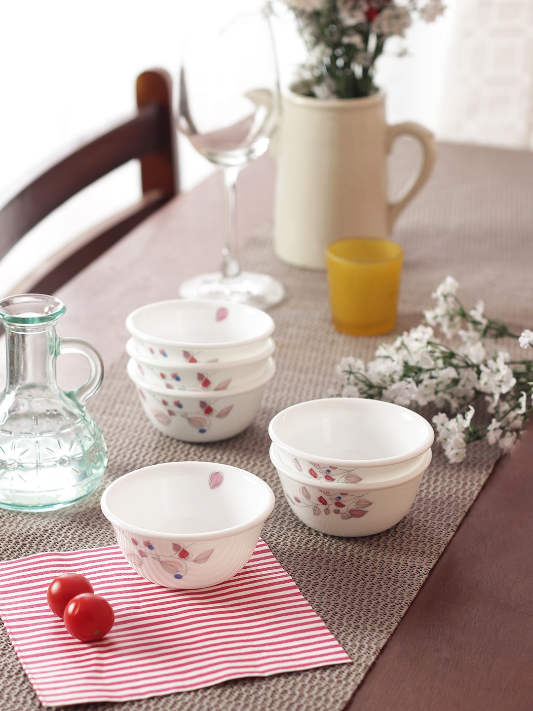 

Corelle White Set of 6 Printed Glass Bowls