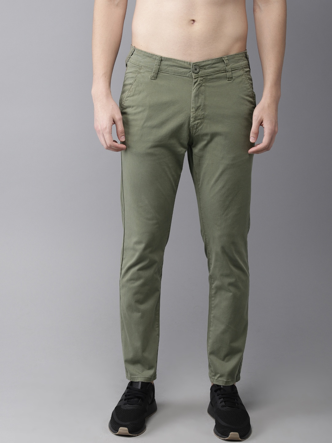 

HERE&NOW Men Green Slim Fit Solid Chinos