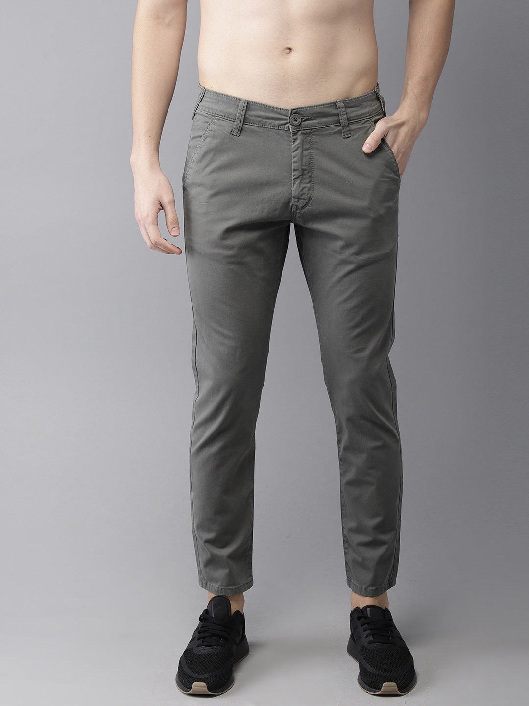 

HERE&NOW Men Green Slim Fit Chinos