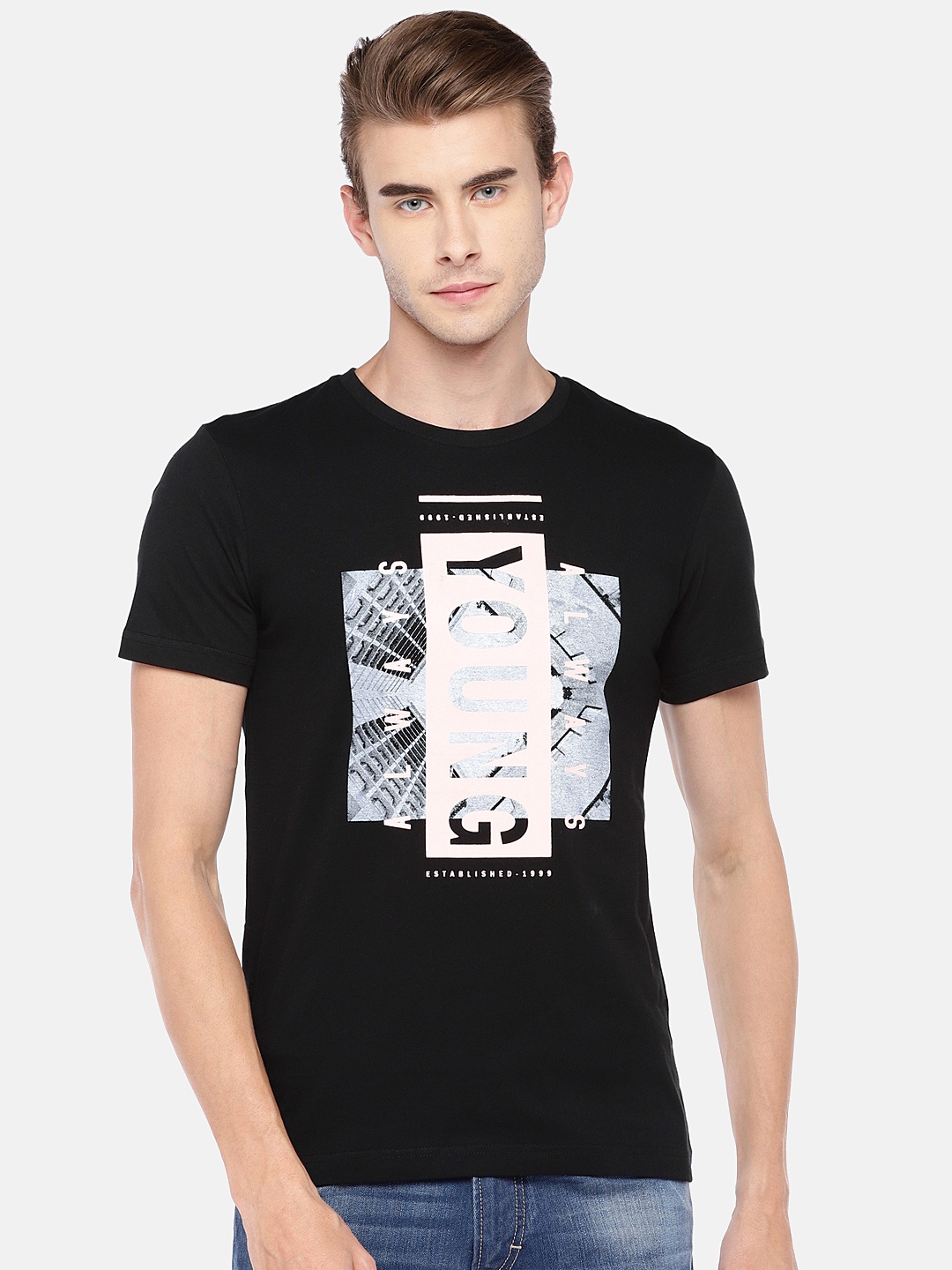 

Globus Men Black Printed Round Neck T-shirt
