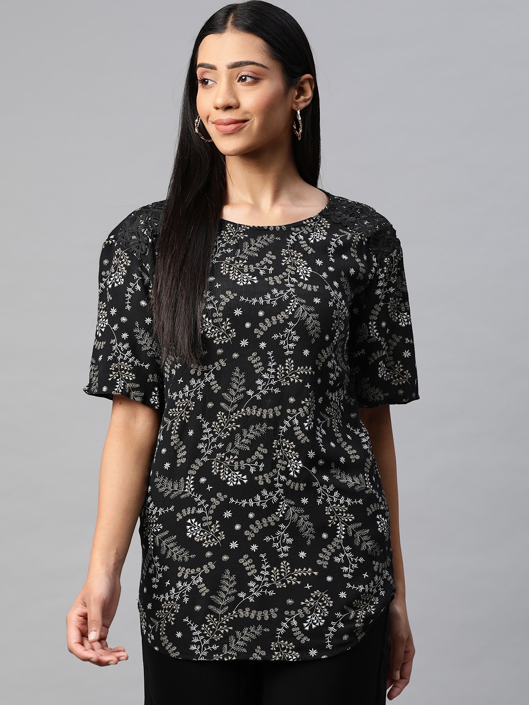 

Marks & Spencer Black & White Floral Print Top