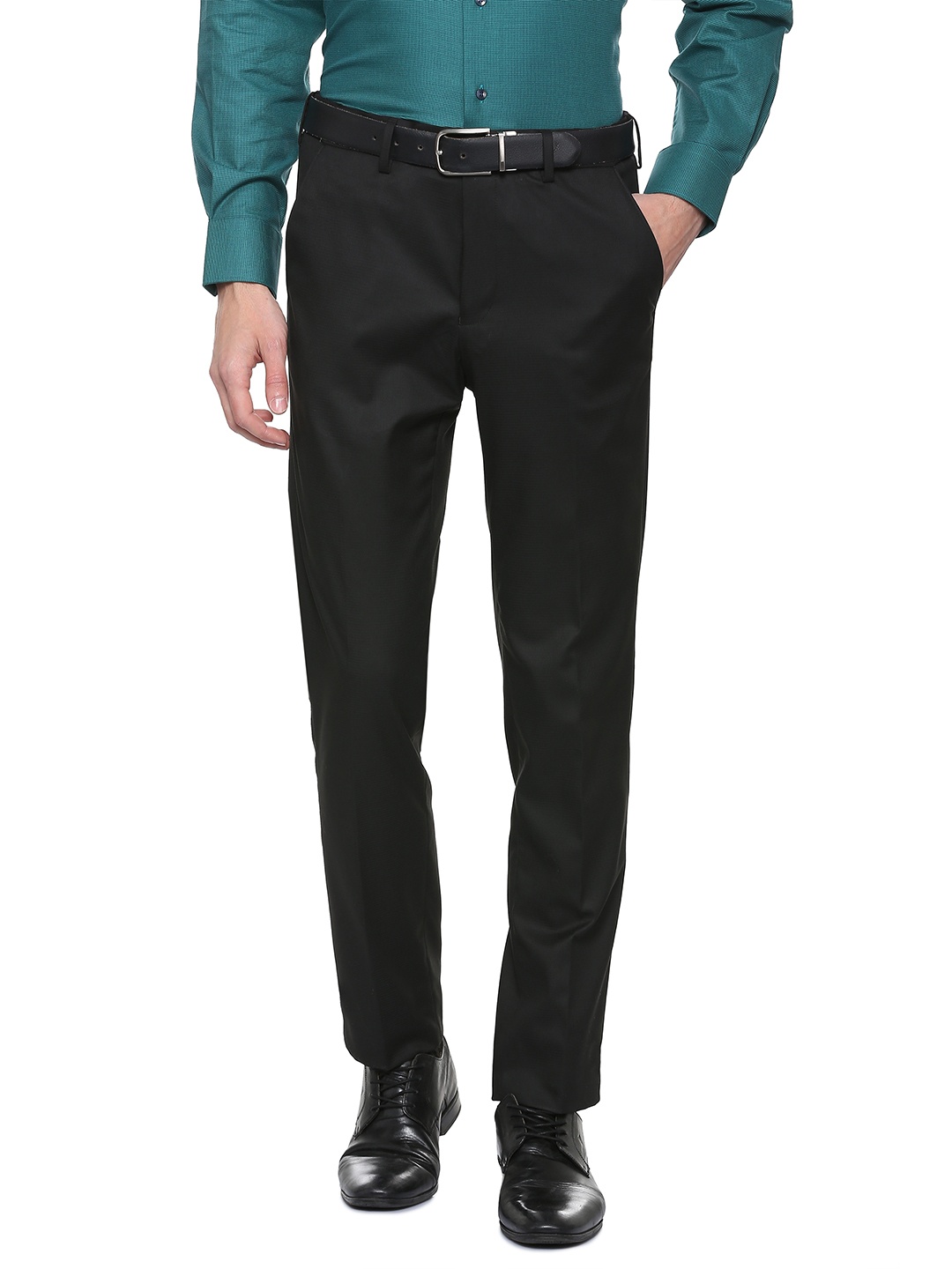 

Van Heusen Men Black Slim Fit Solid Formal Trousers