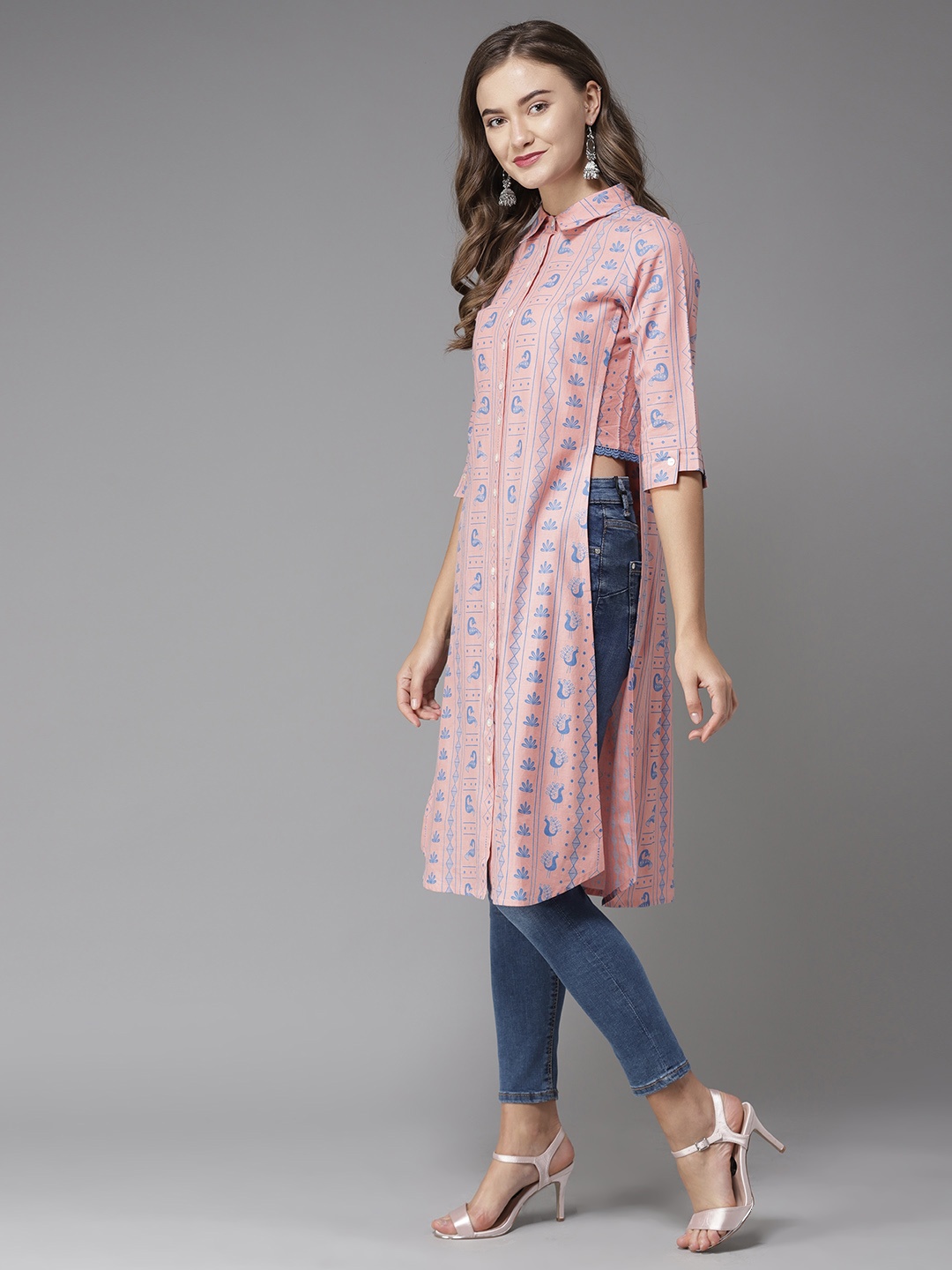 

Moda Rapido Women Pink & Blue Printed Straight Kurta