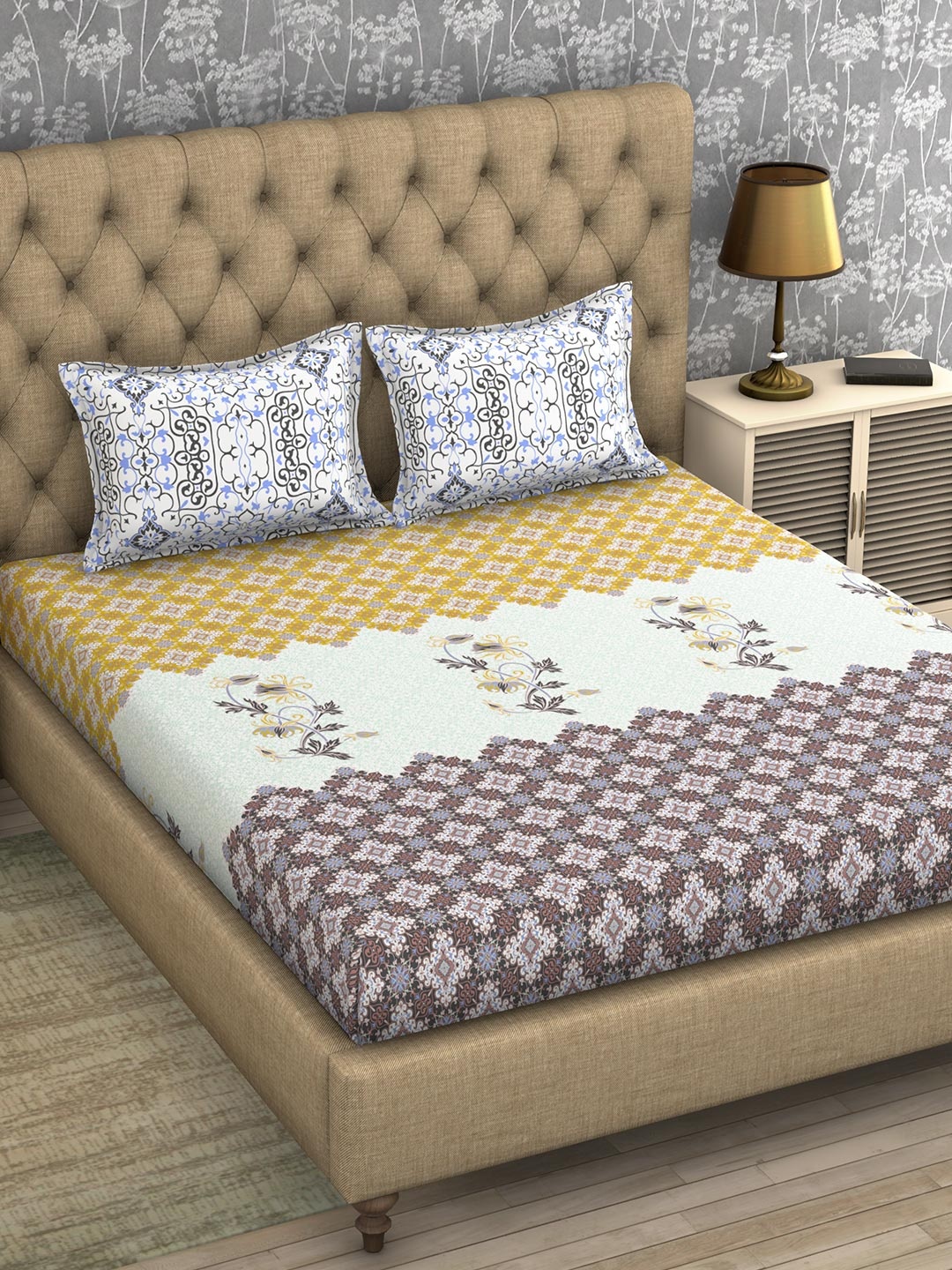 

SPACES White & Mustard Brown 210 TC Cotton 1 Queen Bedsheet with 2 Pillow Covers